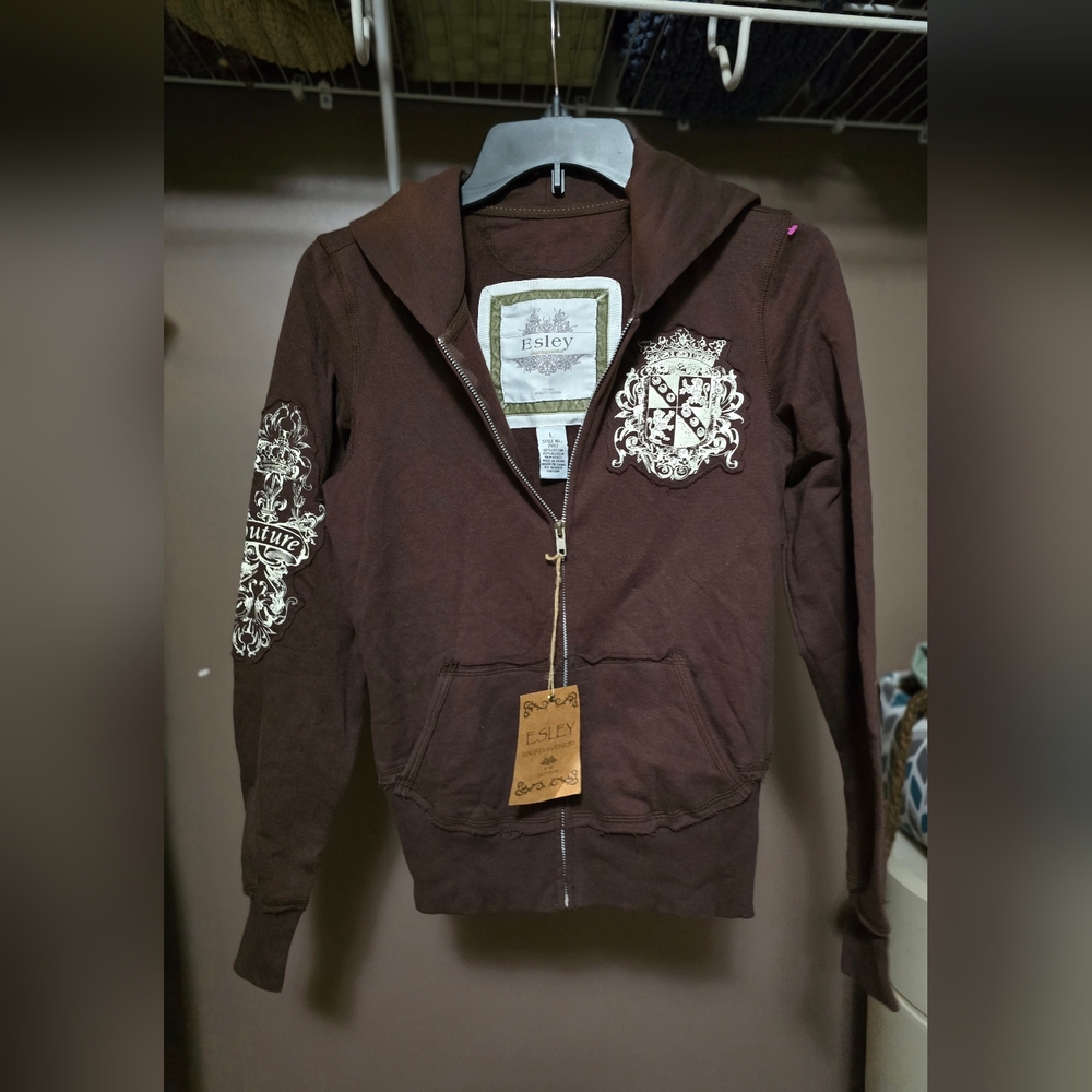 NWT- Esley Zip Up Hoddie - Y2K-era streetwear